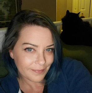 Meet your Posher, Tina